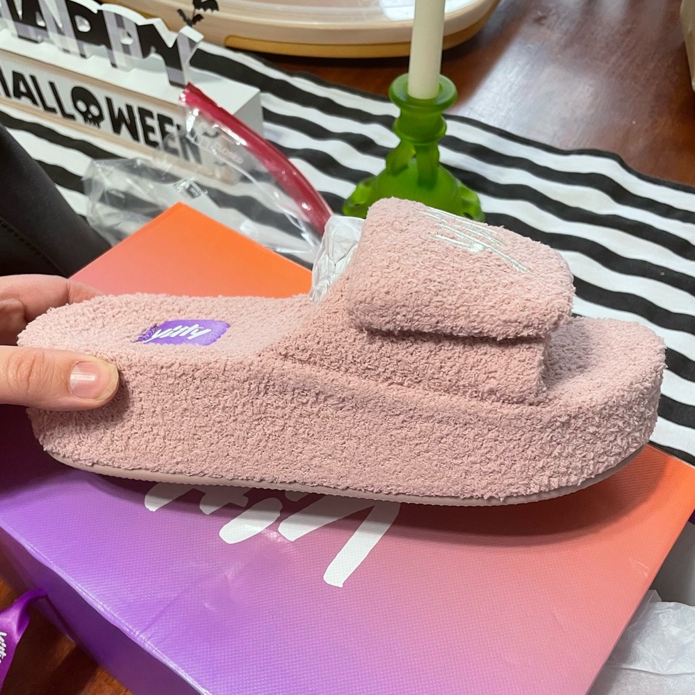 Fuzzy Platform Slides